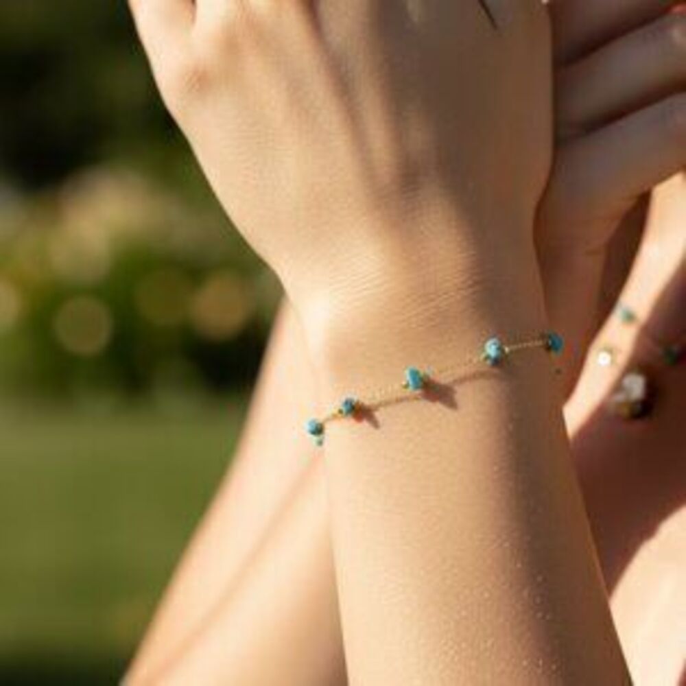 "Elegant & Trendy Bracelet, A Perfect Gift for Women, Thoughtful, EVCH1530
